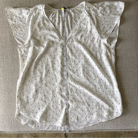 H&M White Black Dotted Line Blouse Butterfly Flutter Sleeves V Neck Size 10 - Picture 7 of 7